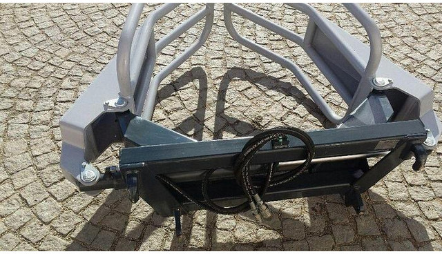 Rundballengreifer 180 cm mit Merlo Aufnahme - Kuka za Poljoprivredna mašina: slika 4 Rundballengreifer 180 cm mit Merlo Aufnahme - Kuka za Poljoprivredna mašina: slika 4
