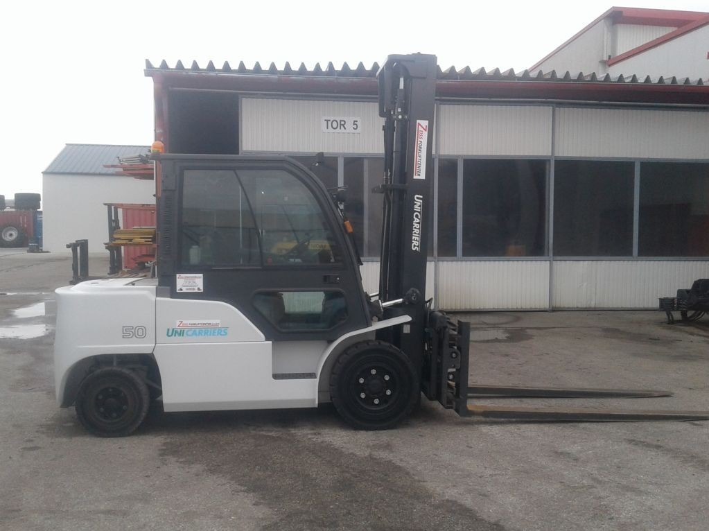 UniCarriers DG1F4A50Q - Dizel viljuškar: slika 4 UniCarriers DG1F4A50Q - Dizel viljuškar: slika 4