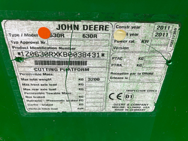 John Deere 630R mit Sonnenblumenvorsatz - Kombinovani kombajn: slika 3 John Deere 630R mit Sonnenblumenvorsatz - Kombinovani kombajn: slika 3