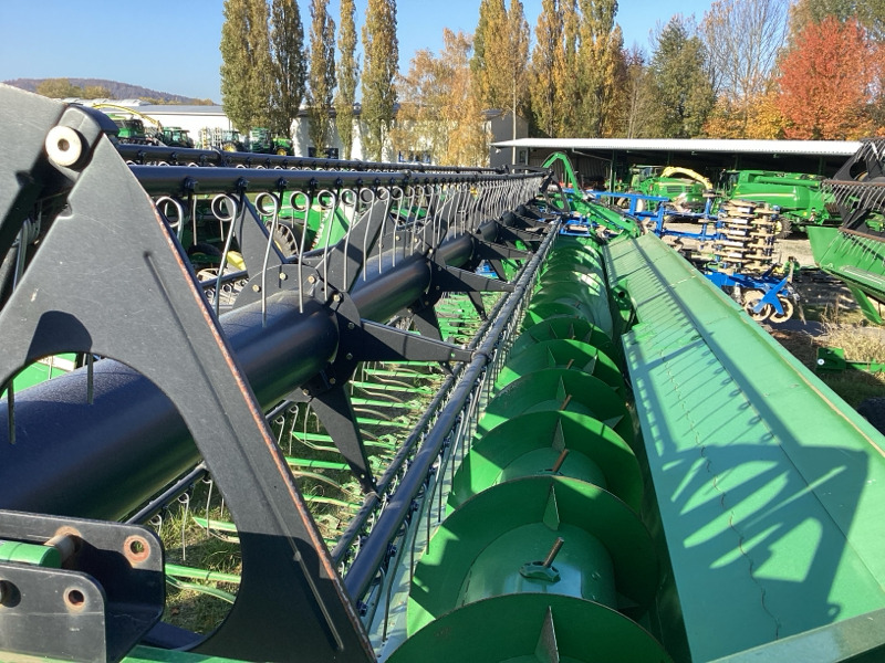 John Deere T660i mit 630X Schneidwerk - Kombinovani kombajn: slika 4 John Deere T660i mit 630X Schneidwerk - Kombinovani kombajn: slika 4