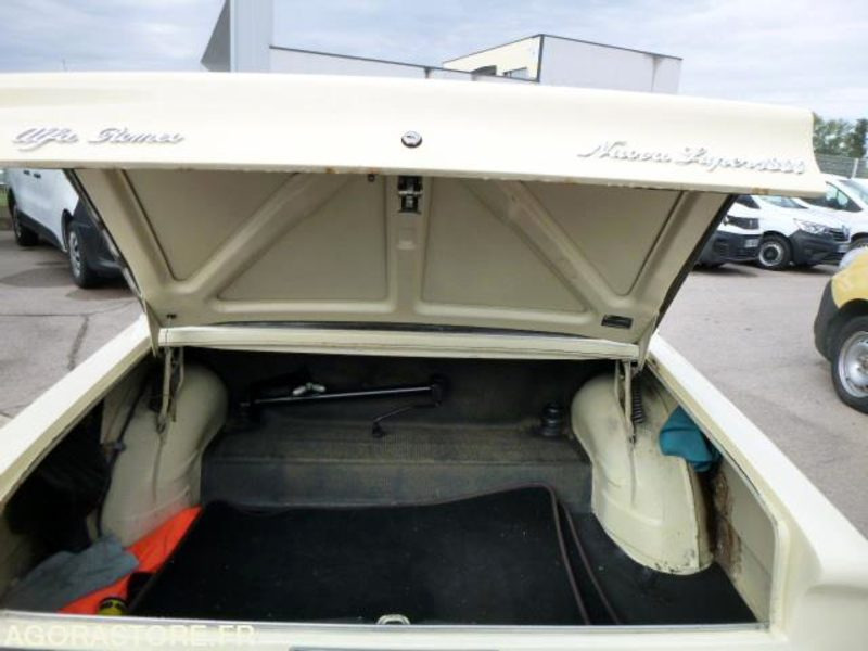 Automobil Alfa Romeo Giulia - 1976 - 92500km - COLLECTION - Livret d'origine: slika 8