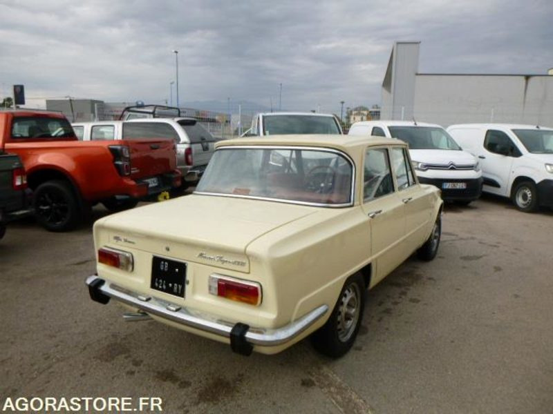 Automobil Alfa Romeo Giulia - 1976 - 92500km - COLLECTION - Livret d'origine: slika 12