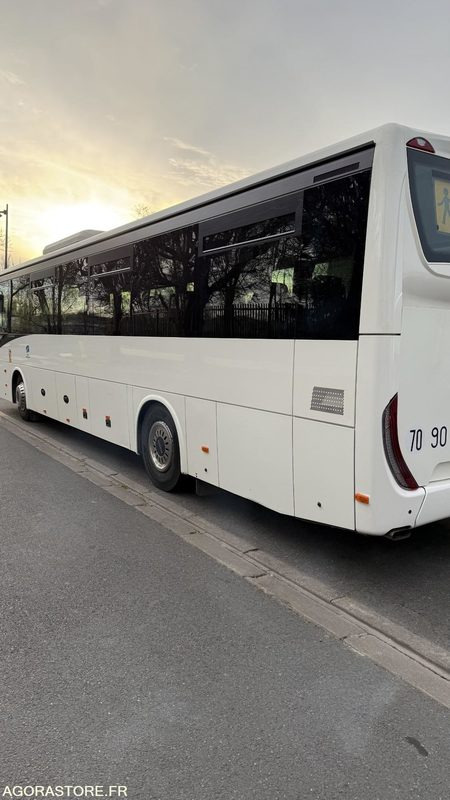 IVECO CROSSWAY CAR SCOLAIRE - 103 000 km - 2015 - Autobus: slika 4 IVECO CROSSWAY CAR SCOLAIRE - 103 000 km - 2015 - Autobus: slika 4
