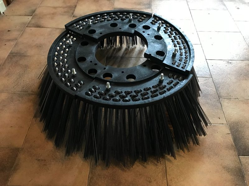 BALAI ROTATIF DE BALAYEUSE - Metle za Autočistilica: slika 1 BALAI ROTATIF DE BALAYEUSE - Metle za Autočistilica: slika 1