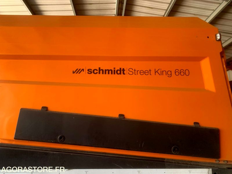 BALAYEUSE COMPOSÉE D'UN PORTEUR MERCEDES ET D'UN SYSTÈME DE BALAYAGE SCHMIDT - Autočistilica: slika 4 BALAYEUSE COMPOSÉE D'UN PORTEUR MERCEDES ET D'UN SYSTÈME DE BALAYAGE SCHMIDT - Autočistilica: slika 4