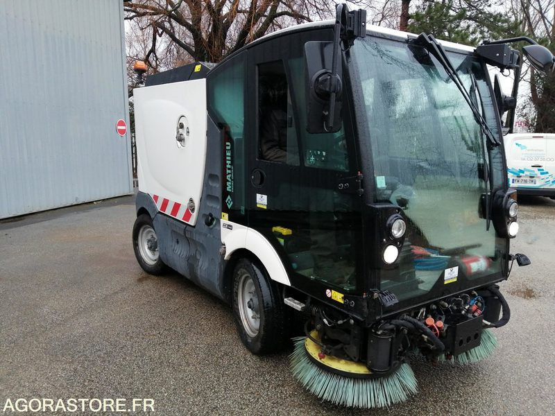 BALAYEUSE - MATHIEU - AZURA FLEX - 2020 / 4222 HEURES - Autočistilica: slika 2 BALAYEUSE - MATHIEU - AZURA FLEX - 2020 / 4222 HEURES - Autočistilica: slika 2