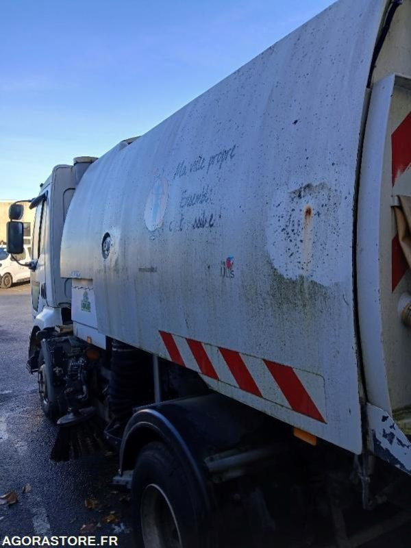 BALAYEUSE RENAULT MIDLUM 220 DCI - Autočistilica: slika 5 BALAYEUSE RENAULT MIDLUM 220 DCI - Autočistilica: slika 5