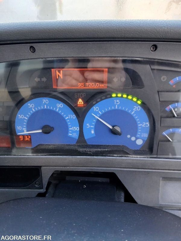 BALAYEUSE RENAULT MIDLUM 220 DCI - Autočistilica: slika 3 BALAYEUSE RENAULT MIDLUM 220 DCI - Autočistilica: slika 3