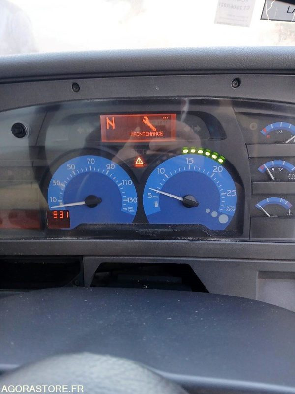 BALAYEUSE RENAULT MIDLUM 220 DCI - Autočistilica: slika 4 BALAYEUSE RENAULT MIDLUM 220 DCI - Autočistilica: slika 4