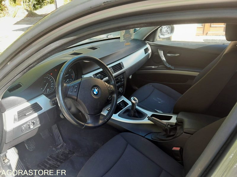 BMW 320 D TOURING - 2010 - 214562km - Karavan: slika 3 BMW 320 D TOURING - 2010 - 214562km - Karavan: slika 3