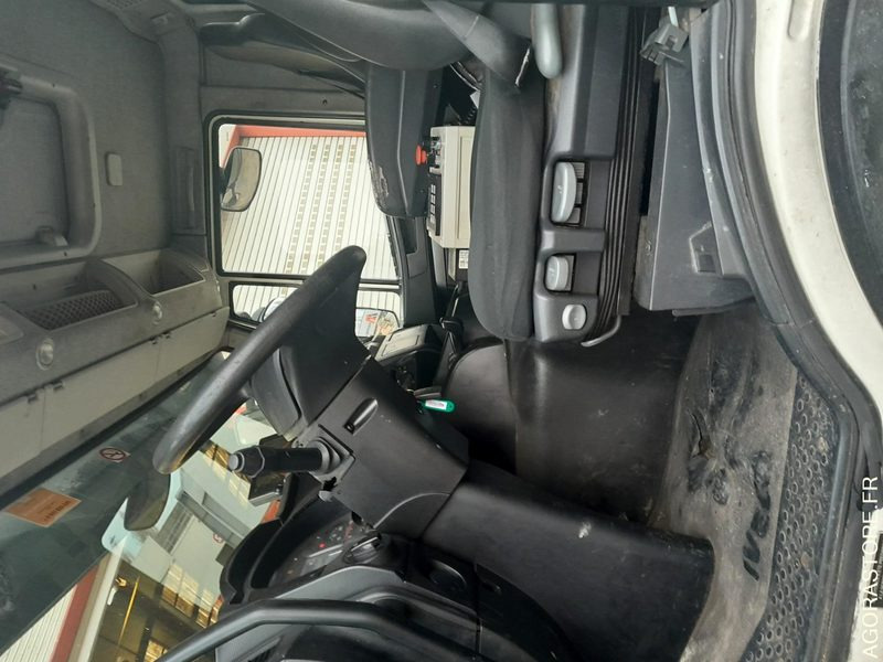 BOM 26T GNC IVECO - 2016 / 111802 KM (6402- VPIDF -66ICAM571X) - Kamion za smeće: slika 5 BOM 26T GNC IVECO - 2016 / 111802 KM (6402- VPIDF -66ICAM571X) - Kamion za smeće: slika 5