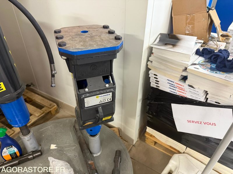 BRH HAMMER SB 70 Pelles de 500kg - 1.6T NEUF - Hidraulični čekić: slika 1 BRH HAMMER SB 70 Pelles de 500kg - 1.6T NEUF - Hidraulični čekić: slika 1