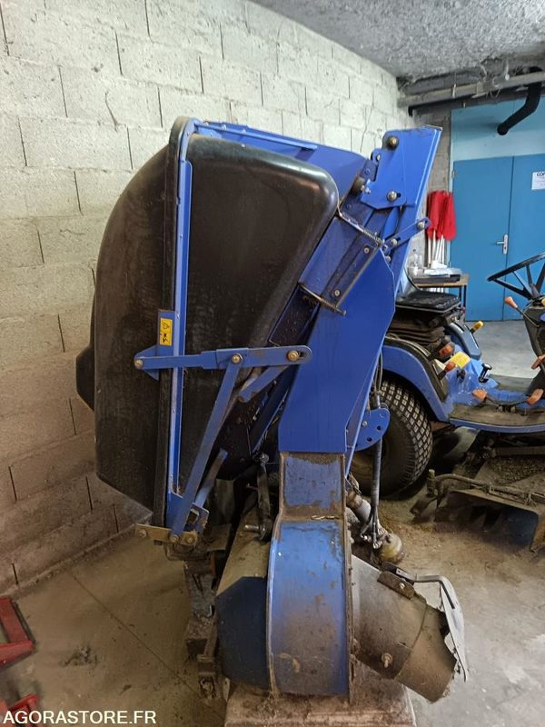 Bac de ramassage ISEKI - Baštenska oprema: slika 2 Bac de ramassage ISEKI - Baštenska oprema: slika 2