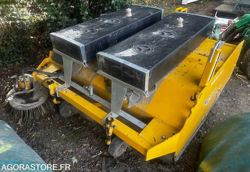 Balai pour relevage avant ou arrière Rabaud Turbonet 1500 - Autočistilica: slika 2 Balai pour relevage avant ou arrière Rabaud Turbonet 1500 - Autočistilica: slika 2
