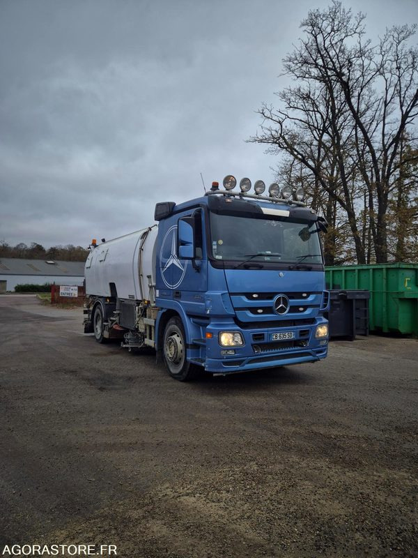 Balayeuse Eurovoirie Optifant 70 TA THP - Autočistilica: slika 2 Balayeuse Eurovoirie Optifant 70 TA THP - Autočistilica: slika 2