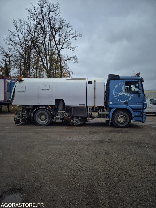 Balayeuse Eurovoirie Optifant 70 TA THP - Autočistilica: slika 1 Balayeuse Eurovoirie Optifant 70 TA THP - Autočistilica: slika 1