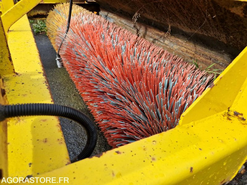 Balayeuse Mathieu 7239S - 1967 - Autočistilica: slika 3 Balayeuse Mathieu 7239S - 1967 - Autočistilica: slika 3