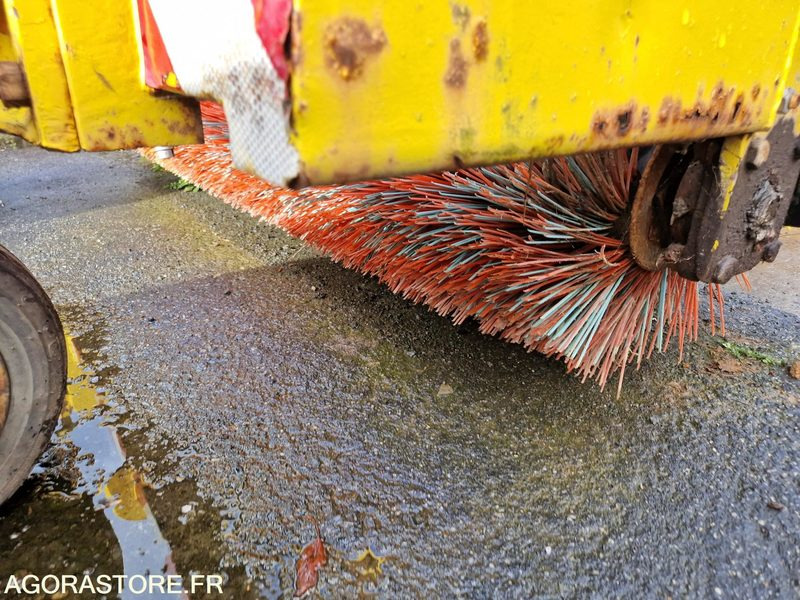 Balayeuse Mathieu 7239S - 1967 - Autočistilica: slika 4 Balayeuse Mathieu 7239S - 1967 - Autočistilica: slika 4