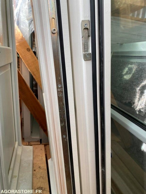 Bloc-fenetre bois double vitrage DE LA ROSA - Instrument/ Oprema: slika 5 Bloc-fenetre bois double vitrage DE LA ROSA - Instrument/ Oprema: slika 5