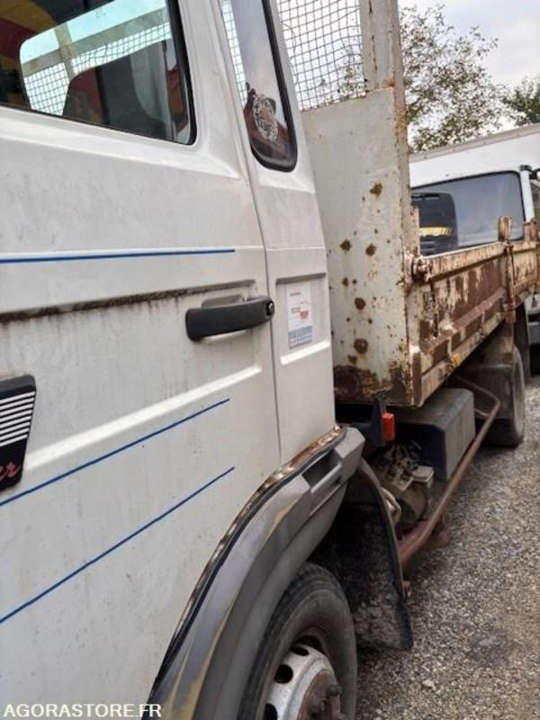 CAMION BENNE RENAULT S135 MIDLINER 1995 204000 KM - Istovarivač: slika 3 CAMION BENNE RENAULT S135 MIDLINER 1995 204000 KM - Istovarivač: slika 3