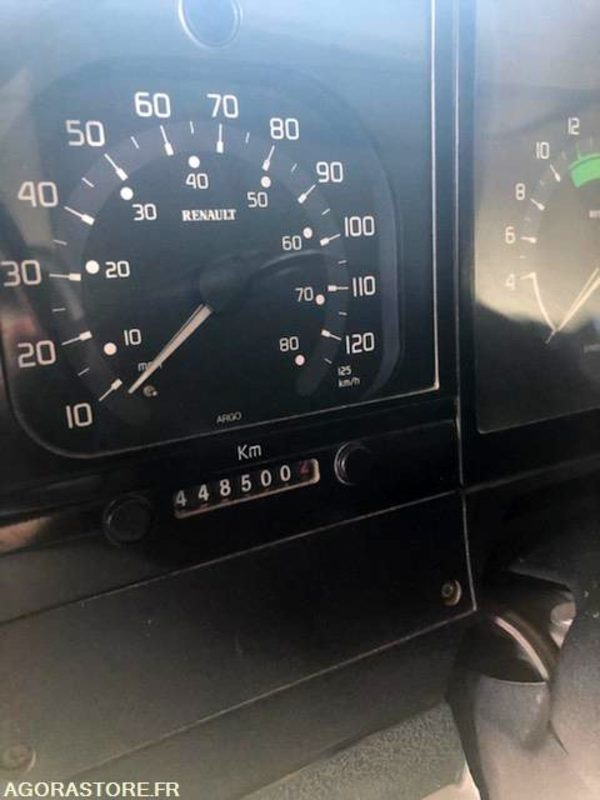 CAMION RENAULT BOM - Kamion za smeće: slika 5 CAMION RENAULT BOM - Kamion za smeće: slika 5