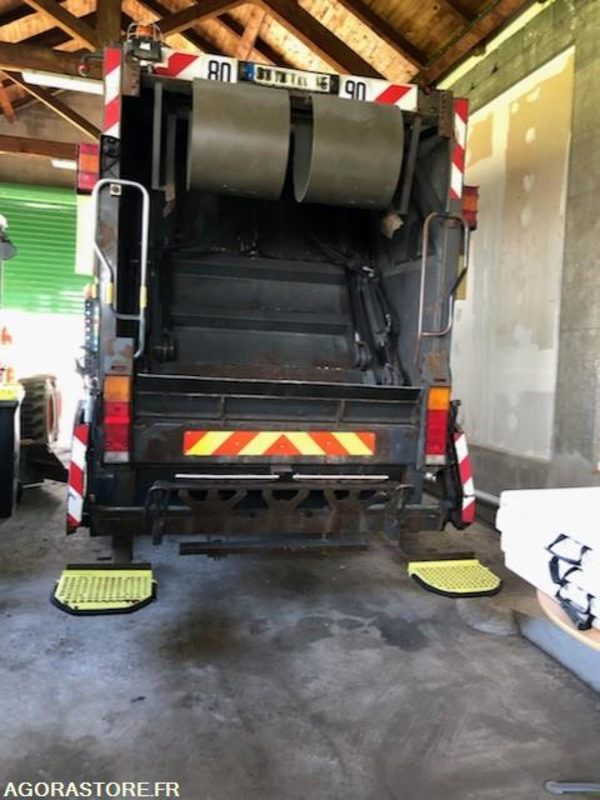 CAMION RENAULT BOM - Kamion za smeće: slika 4 CAMION RENAULT BOM - Kamion za smeće: slika 4