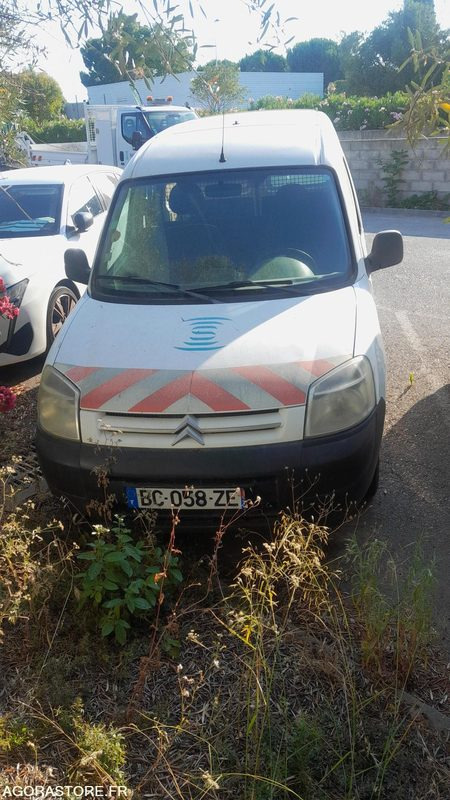 CITROEN BERLINGO BC058ZE // 2010 NON ROULANT // ETAT INCONNU - Mali kombi: slika 1 CITROEN BERLINGO BC058ZE // 2010 NON ROULANT // ETAT INCONNU - Mali kombi: slika 1