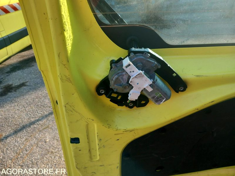 CITROËN BERLINGO VU BLUE HDI100 ETG6 (FC0115) - Mali kombi: slika 5 CITROËN BERLINGO VU BLUE HDI100 ETG6 (FC0115) - Mali kombi: slika 5