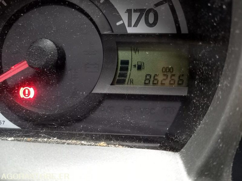 CITROEN C1 AD-659-JS - Automobil: slika 5 CITROEN C1 AD-659-JS - Automobil: slika 5