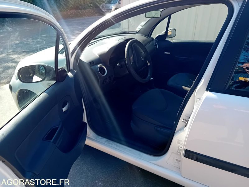 CITROEN C3 1.4HDI CLUB - Automobil: slika 4 CITROEN C3 1.4HDI CLUB - Automobil: slika 4