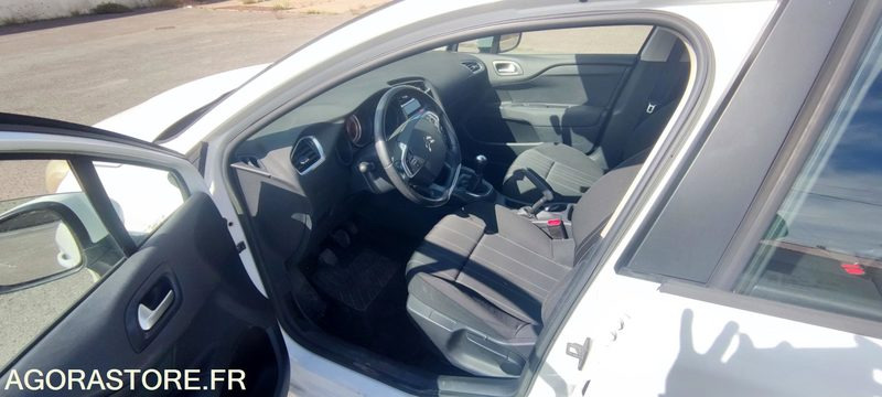 Automobil CITROEN C4: slika 9