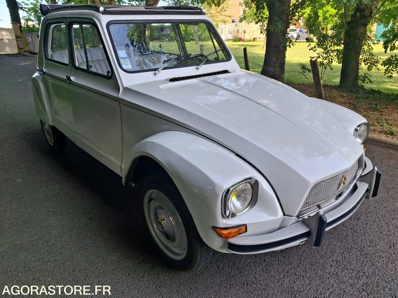 CITROEN-DYANE-1967- - Automobil: slika 2 CITROEN-DYANE-1967- - Automobil: slika 2