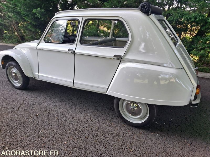 CITROEN-DYANE-1967- - Automobil: slika 3 CITROEN-DYANE-1967- - Automobil: slika 3