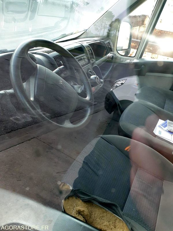 CITROEN JUMPER - 2011 - 152237km - Furgon: slika 4 CITROEN JUMPER - 2011 - 152237km - Furgon: slika 4