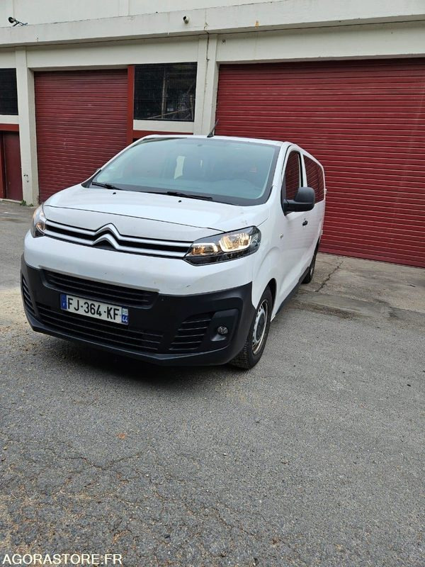 CITROEN JUMPY SPACE TOURER 9 places 240051 kms ANNÉE 2019 - Minibus, Putnički kombi: slika 2 CITROEN JUMPY SPACE TOURER 9 places 240051 kms ANNÉE 2019 - Minibus, Putnički kombi: slika 2