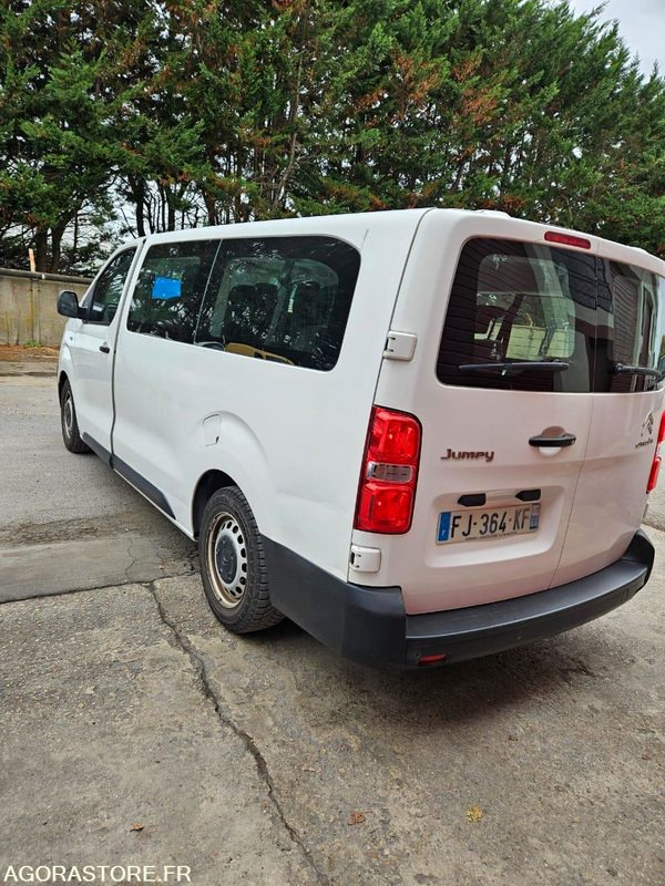 CITROEN JUMPY SPACE TOURER 9 places 240051 kms ANNÉE 2019 - Minibus, Putnički kombi: slika 4 CITROEN JUMPY SPACE TOURER 9 places 240051 kms ANNÉE 2019 - Minibus, Putnički kombi: slika 4