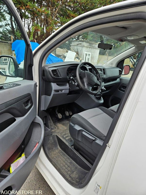 CITROEN JUMPY SPACE TOURER 9 places 240051 kms ANNÉE 2019 - Minibus, Putnički kombi: slika 5 CITROEN JUMPY SPACE TOURER 9 places 240051 kms ANNÉE 2019 - Minibus, Putnički kombi: slika 5
