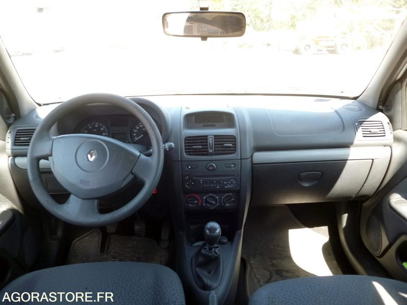 CLIO 2 ESSENCE - Automobil: slika 5 CLIO 2 ESSENCE - Automobil: slika 5