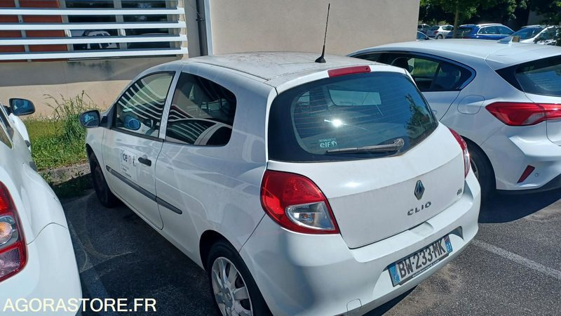 CLIO SOCIETE AIR DIESEL BW-233-MK - 2011 - 170 000KM / CHAZEY SUR AIN - Automobil: slika 4 CLIO SOCIETE AIR DIESEL BW-233-MK - 2011 - 170 000KM / CHAZEY SUR AIN - Automobil: slika 4