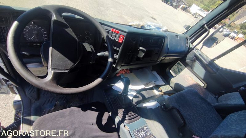 Camion Hydrocureur Renault Premium Kerax - 2000 - Vakuumska cisterna: slika 5 Camion Hydrocureur Renault Premium Kerax - 2000 - Vakuumska cisterna: slika 5