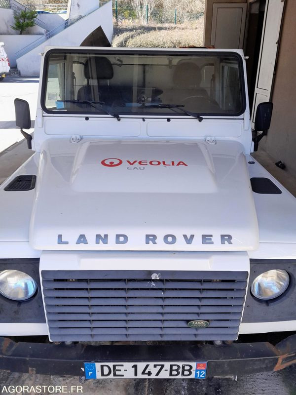 Camion hydrocureur LAND ROVER Defender - 2014 / 142 462 KM - Pikap: slika 3 Camion hydrocureur LAND ROVER Defender - 2014 / 142 462 KM - Pikap: slika 3