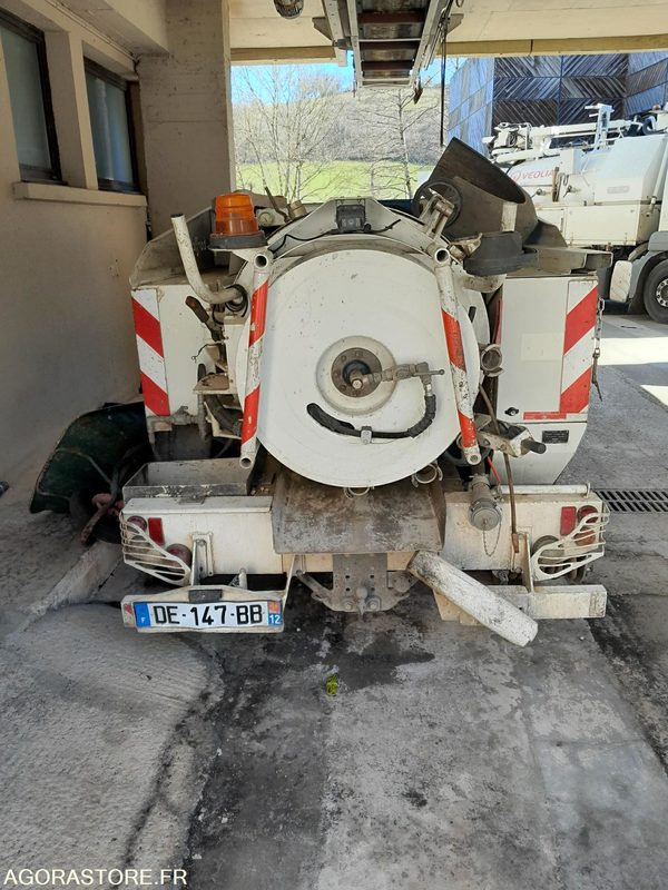 Camion hydrocureur LAND ROVER Defender - 2014 / 142 462 KM - Pikap: slika 5 Camion hydrocureur LAND ROVER Defender - 2014 / 142 462 KM - Pikap: slika 5