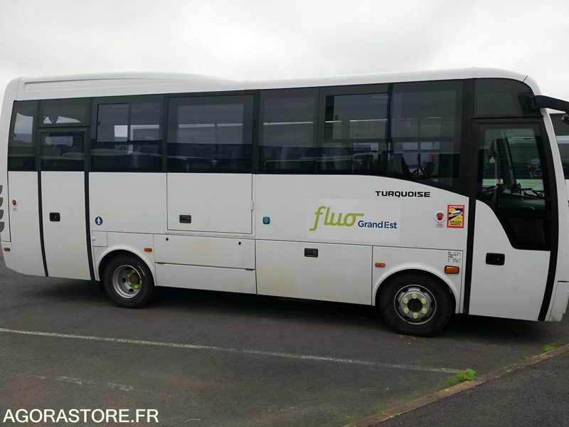 Car Isuzu Turquoise - 2017 - 110 000 km - Školski autobus: slika 1 Car Isuzu Turquoise - 2017 - 110 000 km - Školski autobus: slika 1