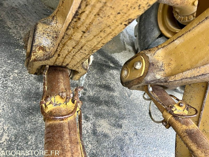 Utovarivač Chargeuse sur pneus CAT 980K de 2011 - 28 746 heures: slika 13