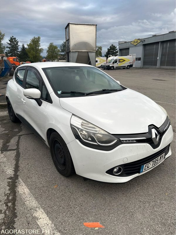 Clio 4 Société Air MédiaNav Ener - 2016 / 174160 KM (P0403661) - Automobil: slika 4 Clio 4 Société Air MédiaNav Ener - 2016 / 174160 KM (P0403661) - Automobil: slika 4