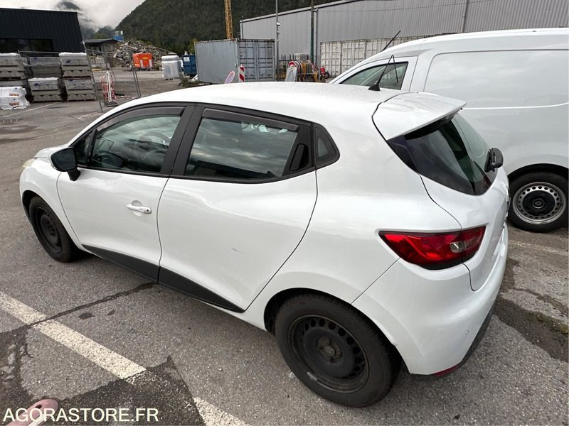 Clio 4 Société Air MédiaNav Ener - 2016 / 174160 KM (P0403661) - Automobil: slika 3 Clio 4 Société Air MédiaNav Ener - 2016 / 174160 KM (P0403661) - Automobil: slika 3