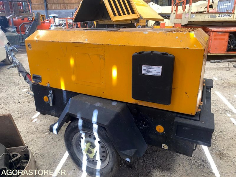 Compresseur de chantier 3.3m3 DOOSAN 7/31 - INGERSOLL RAND - Kompresor za vazduh: slika 4 Compresseur de chantier 3.3m3 DOOSAN 7/31 - INGERSOLL RAND - Kompresor za vazduh: slika 4