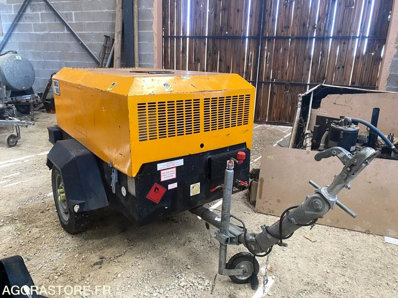 Compresseur de chantier 3.3m3 DOOSAN 7/31 - INGERSOLL RAND - Kompresor za vazduh: slika 1 Compresseur de chantier 3.3m3 DOOSAN 7/31 - INGERSOLL RAND - Kompresor za vazduh: slika 1