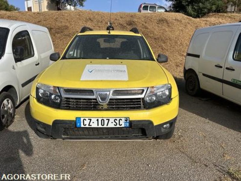 DACIA DUSTER - 2013 - 237032 KM - CZ107SC - SUV: slika 1 DACIA DUSTER - 2013 - 237032 KM - CZ107SC - SUV: slika 1