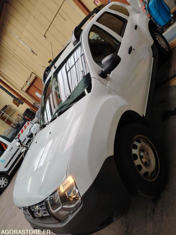 DACIA DUSTER - SUV: slika 4 DACIA DUSTER - SUV: slika 4